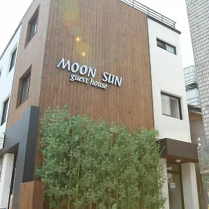 2* ゲストハウス ムーンサン