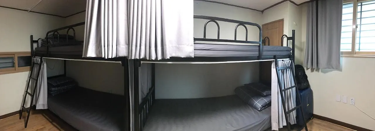 Family House Hongdae Hotel Seoul 0*,