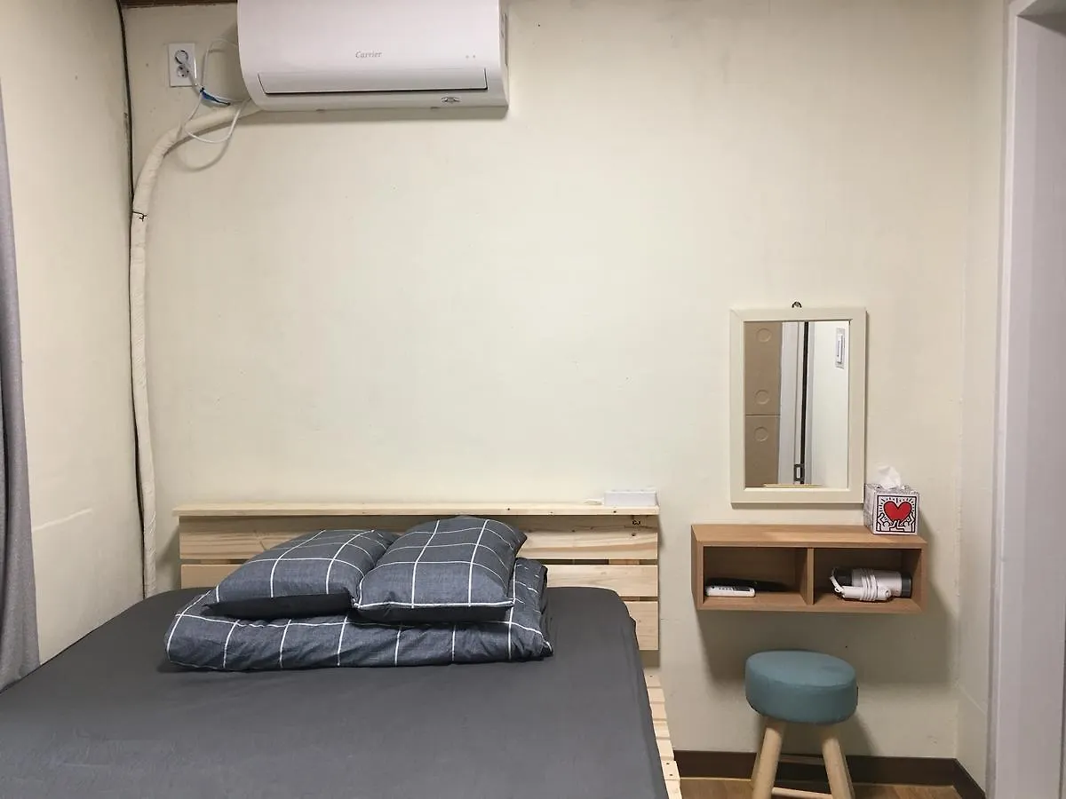 패밀리 하우스 홍대 호텔 서울특별시 0*,  대한민국