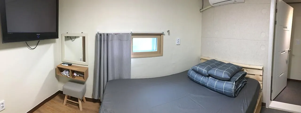 Hotel Family House Hongdae Seúl 0*,  Corea del Sur